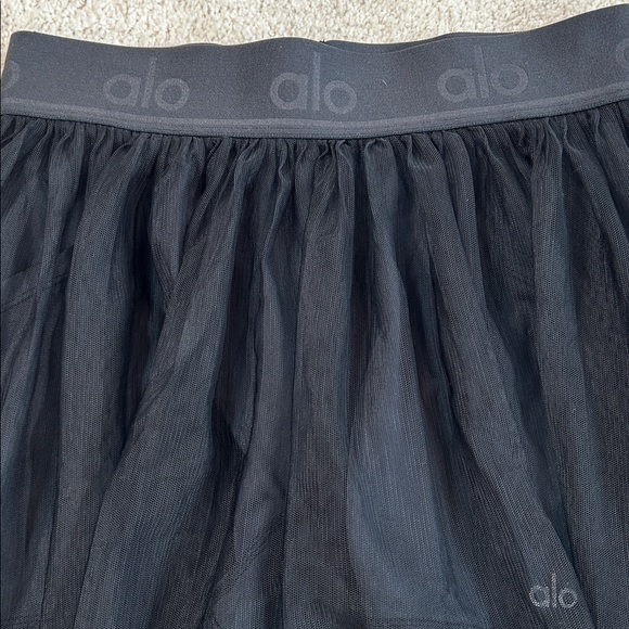 ALO Yoga Mesh Baseline Tennis Skirt-EUC!! - Picture 6 of 14